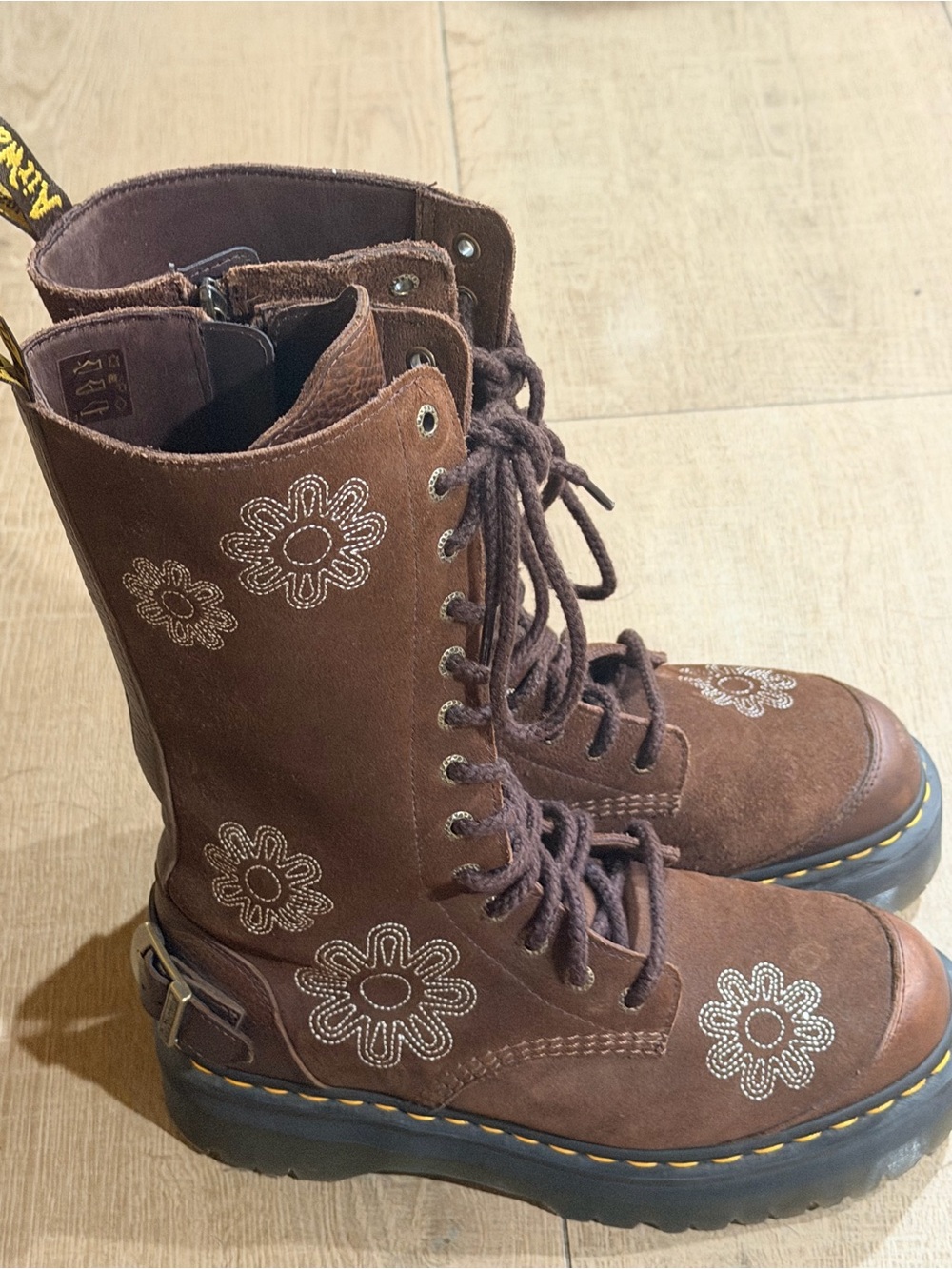 Dr Martens 1B99 Dunnet Flower Suede Platform Brown Floral US 10 EU 42 Rare - Picture 3 of 7